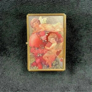 Jewelry case with cupids on it